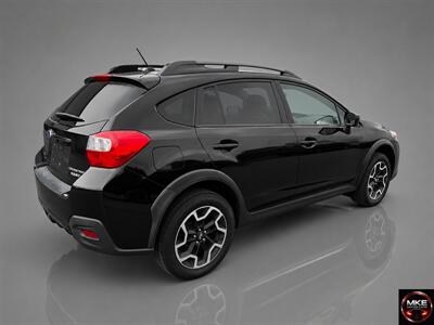 2016 Subaru Crosstrek 2.0i Base   - Photo 3 - Muskego, WI 53150