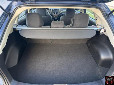 2011 Subaru Impreza 2.5i   - Photo 8 - Muskego, WI 53150