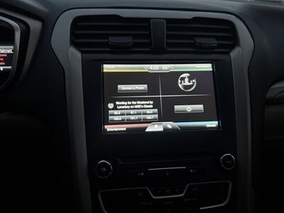 2016 Ford Fusion SE   - Photo 12 - Muskego, WI 53150