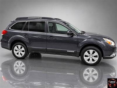 2011 Subaru Outback 2.5i Premium - Photo 5 - Muskego, WI 53150