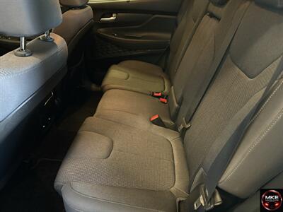 2021 Hyundai SANTA FE SEL - Photo 9 - Muskego, WI 53150