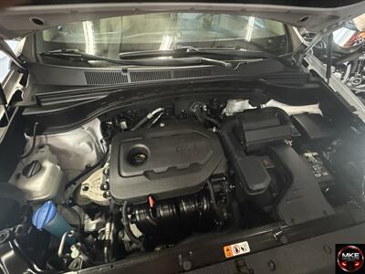 2018 Hyundai SANTA FE Sport 2.4L - Photo 16 - Muskego, WI 53150