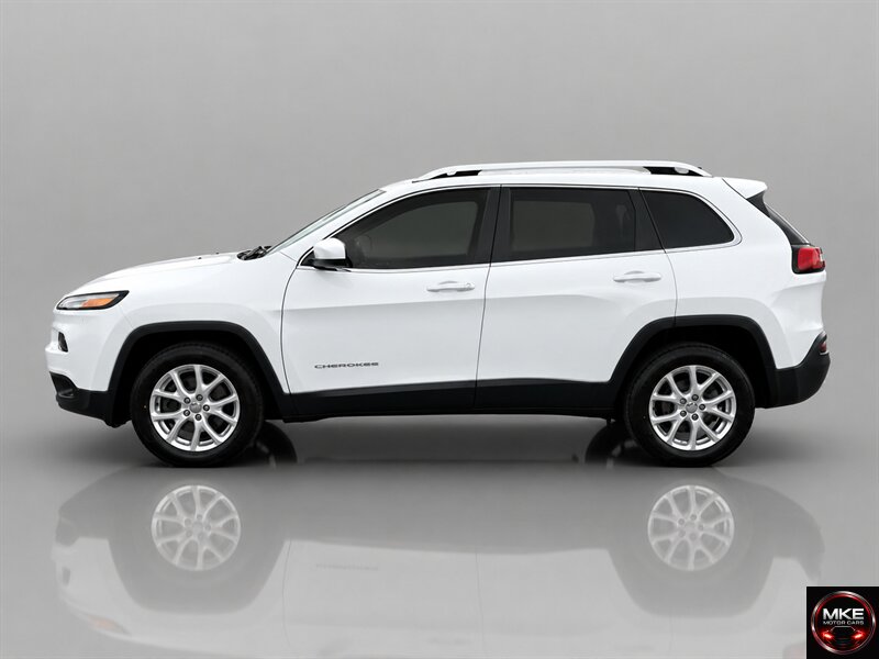 2018 Jeep Cherokee Latitude   - Photo 1 - Muskego, WI 53150