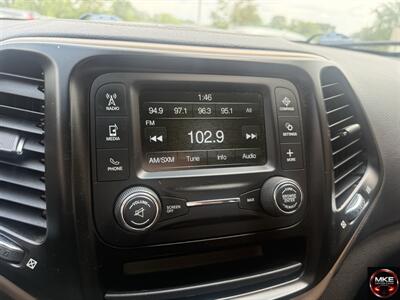 2018 Jeep Cherokee Latitude - Photo 14 - Muskego, WI 53150