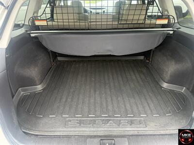 2012 Subaru Outback 2.5i Premium - Photo 8 - Muskego, WI 53150