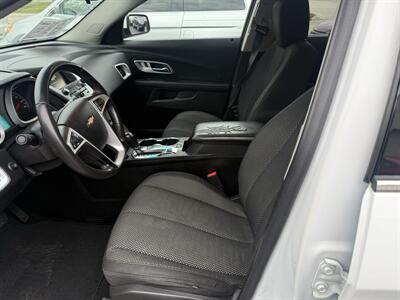 2017 Chevrolet Equinox LT   - Photo 9 - Muskego, WI 53150