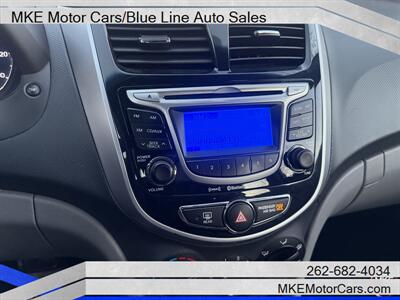 2013 Hyundai Accent SE   - Photo 9 - Muskego, WI 53150