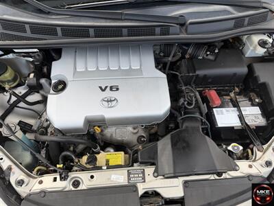 2007 Toyota Sienna XLE 7-Passenger   - Photo 18 - Muskego, WI 53150