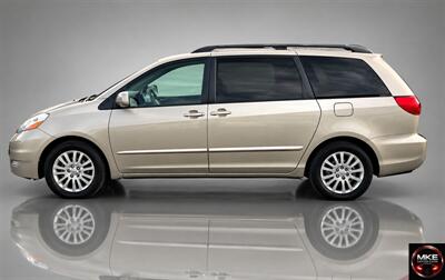 2007 Toyota Sienna XLE 7-Passenger   - Photo 1 - Muskego, WI 53150