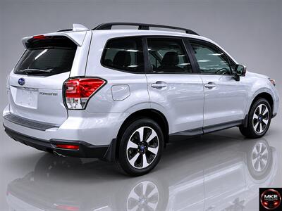 2018 Subaru Forester 2.5i Premium   - Photo 3 - Muskego, WI 53150