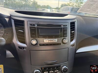 2013 Subaru Outback 2.5i Premium   - Photo 15 - Muskego, WI 53150