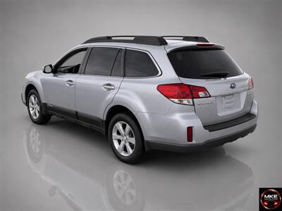 2013 Subaru Outback 2.5i Premium   - Photo 7 - Muskego, WI 53150