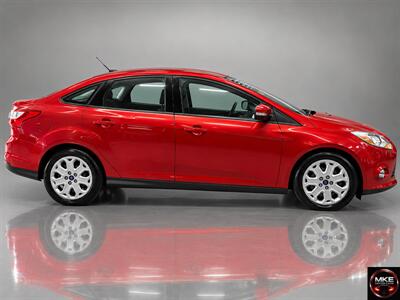 2012 Ford Focus SE - Photo 2 - Muskego, WI 53150
