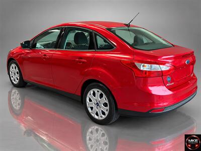 2012 Ford Focus SE - Photo 5 - Muskego, WI 53150