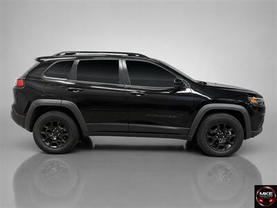 2022 Jeep Cherokee X   - Photo 1 - Muskego, WI 53150