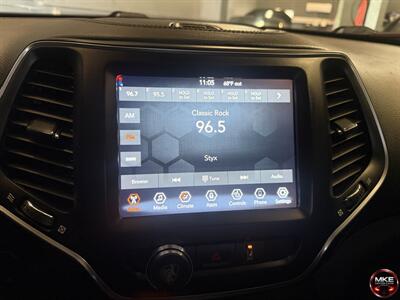 2022 Jeep Cherokee X   - Photo 14 - Muskego, WI 53150