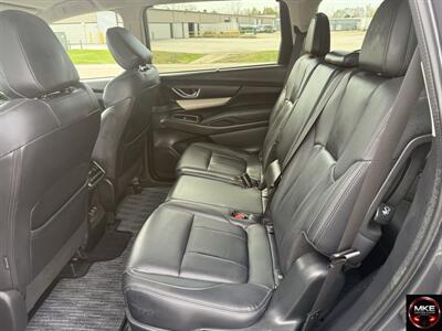 2019 Subaru Ascent Limited 8-Passenger   - Photo 12 - Muskego, WI 53150