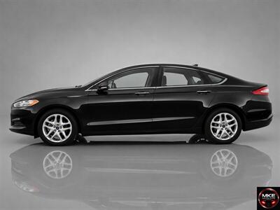 2015 Ford Fusion SE   - Photo 2 - Muskego, WI 53150