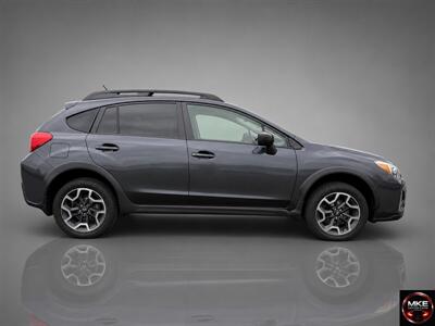 2017 Subaru Crosstrek 2.0i Base   - Photo 5 - Muskego, WI 53150