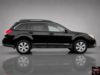 2010 Subaru Outback 2.5i Limited - Photo 5 - Muskego, WI 53150