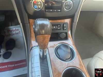 2012 Buick Enclave Premium   - Photo 16 - Muskego, WI 53150
