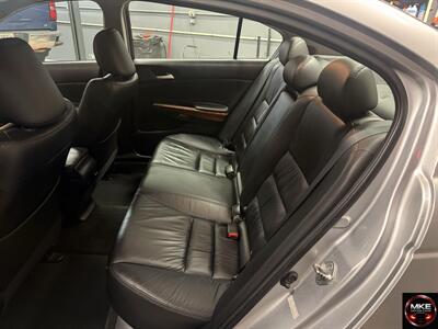 2012 Honda Accord EX-L V6   - Photo 9 - Muskego, WI 53150