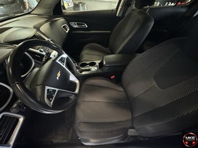 2017 Chevrolet Equinox LT   - Photo 11 - Muskego, WI 53150