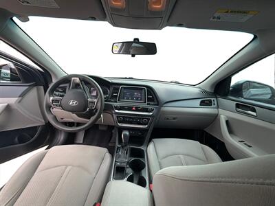 2018 Hyundai SONATA SE - Photo 12 - Houston, TX 77083