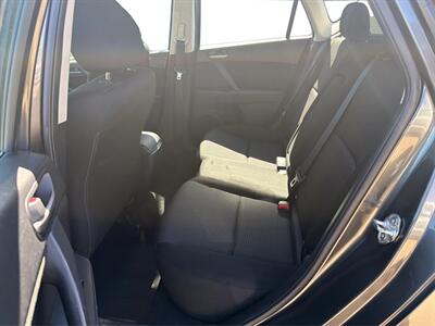 2013 Mazda Mazda3 i Touring   - Photo 10 - Houston, TX 77083