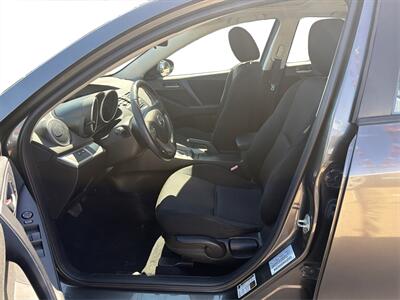 2013 Mazda Mazda3 i Touring   - Photo 9 - Houston, TX 77083