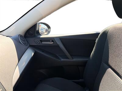 2013 Mazda Mazda3 i Touring   - Photo 16 - Houston, TX 77083