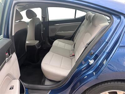 2019 Hyundai ELANTRA SE - Photo 10 - Houston, TX 77083