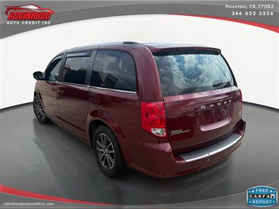 2017 Dodge Grand Caravan SXT   - Photo 7 - Houston, TX 77083