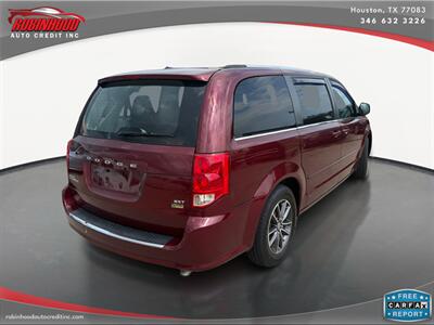 2017 Dodge Grand Caravan SXT   - Photo 5 - Houston, TX 77083