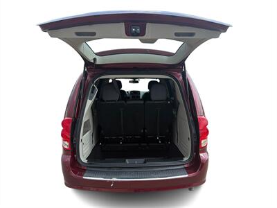 2017 Dodge Grand Caravan SXT   - Photo 11 - Houston, TX 77083
