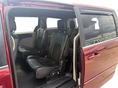2017 Dodge Grand Caravan SXT   - Photo 10 - Houston, TX 77083