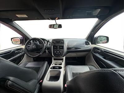 2017 Dodge Grand Caravan SXT   - Photo 20 - Houston, TX 77083