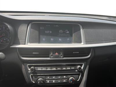 2020 Kia Optima LX - Photo 13 - Houston, TX 77083