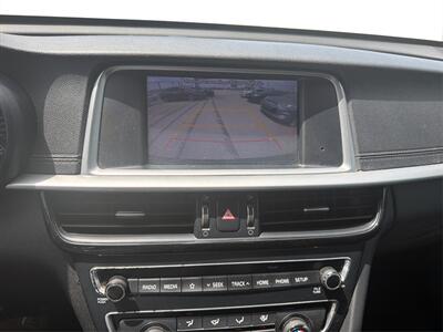 2020 Kia Optima LX - Photo 18 - Houston, TX 77083