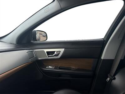 2013 Jaguar XF 2.0T - Photo 16 - Houston, TX 77083