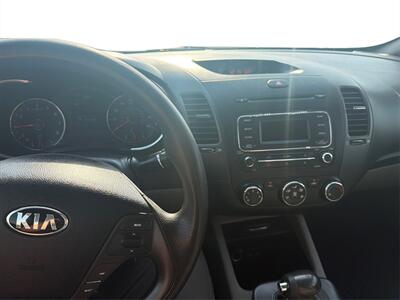 2015 Kia Forte LX - Photo 14 - Houston, TX 77083