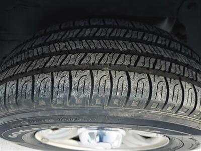 2006 Ford Explorer XLS   - Photo 19 - , Moncks Corner, SC 29461