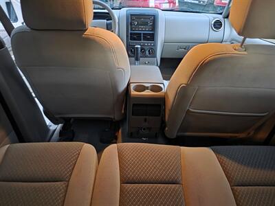 2006 Ford Explorer XLS   - Photo 14 - , Moncks Corner, SC 29461