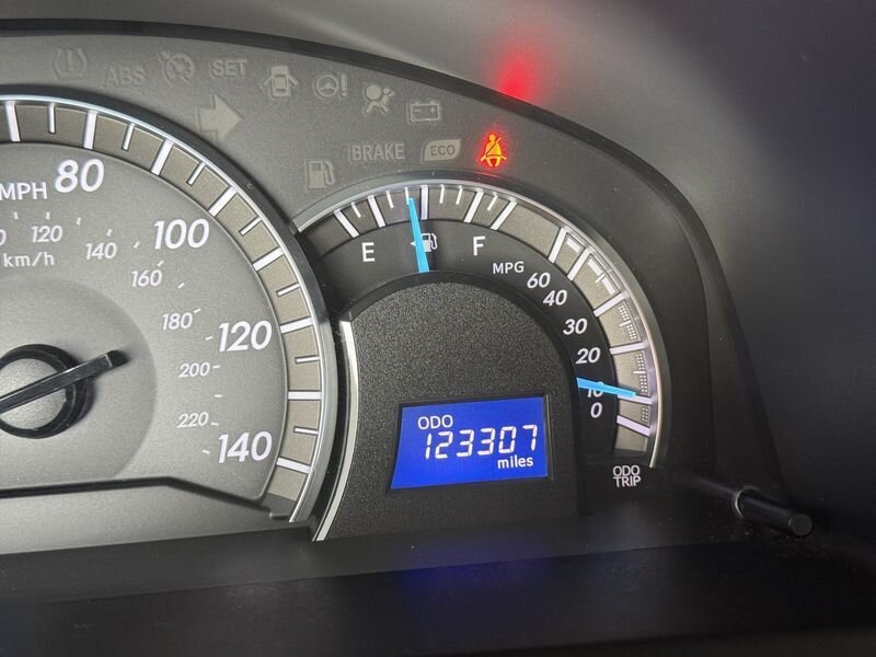 2014 Toyota Camry SE - Photo 12 - Warrington, PA 18976