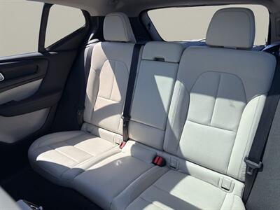 2019 Volvo XC40 T5 Momentum - Photo 13 - Warrington, PA 18976