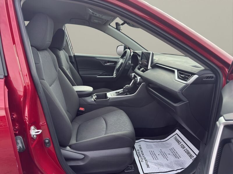 2024 Toyota RAV4 Hybrid XLE - Photo 18 - Warrington, PA 18976
