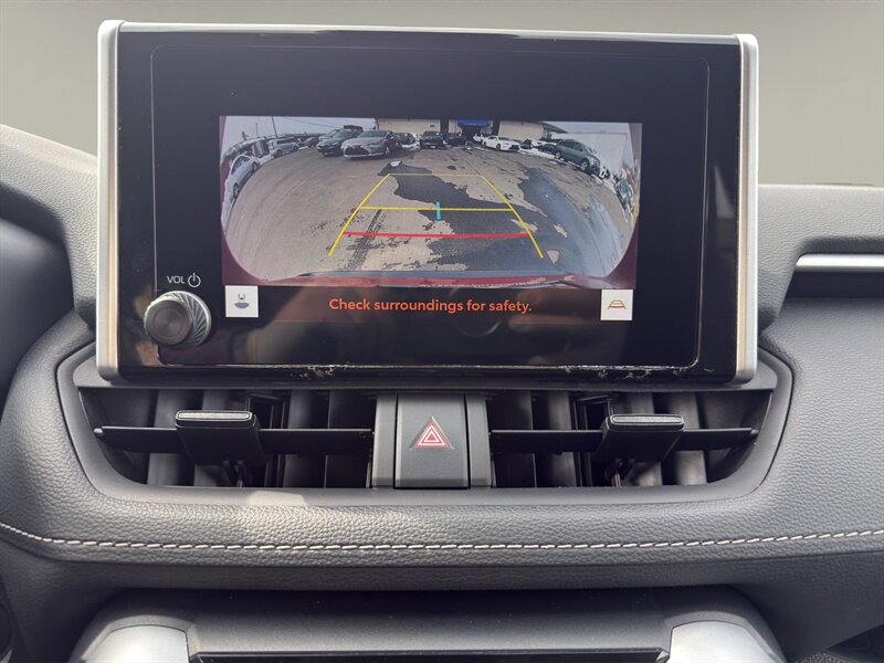 2024 Toyota RAV4 Hybrid XLE - Photo 16 - Warrington, PA 18976