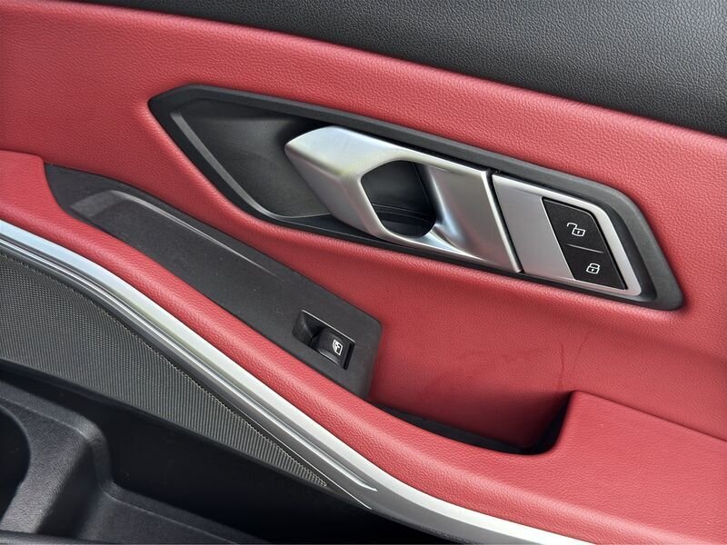 2023 BMW 330e xDrive - Photo 18 - Warrington, PA 18976