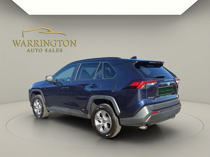 2022 Toyota RAV4 Hybrid XLE - Photo 5 - Warrington, PA 18976