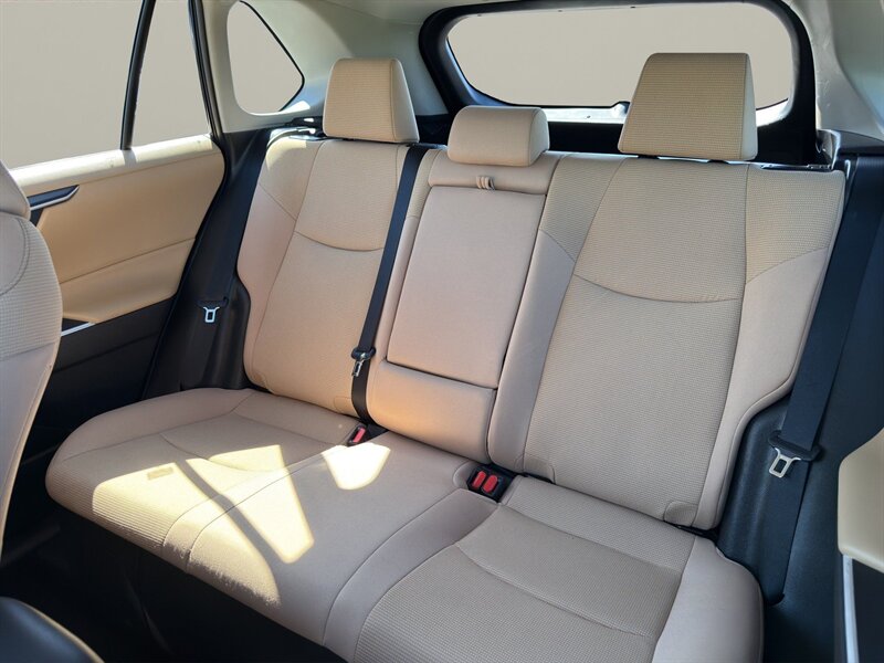 2022 Toyota RAV4 Hybrid LE - Photo 13 - Warrington, PA 18976